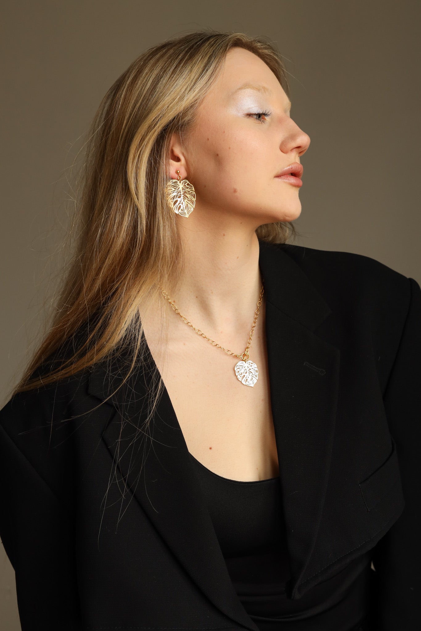 Cosmi Monstera Necklace