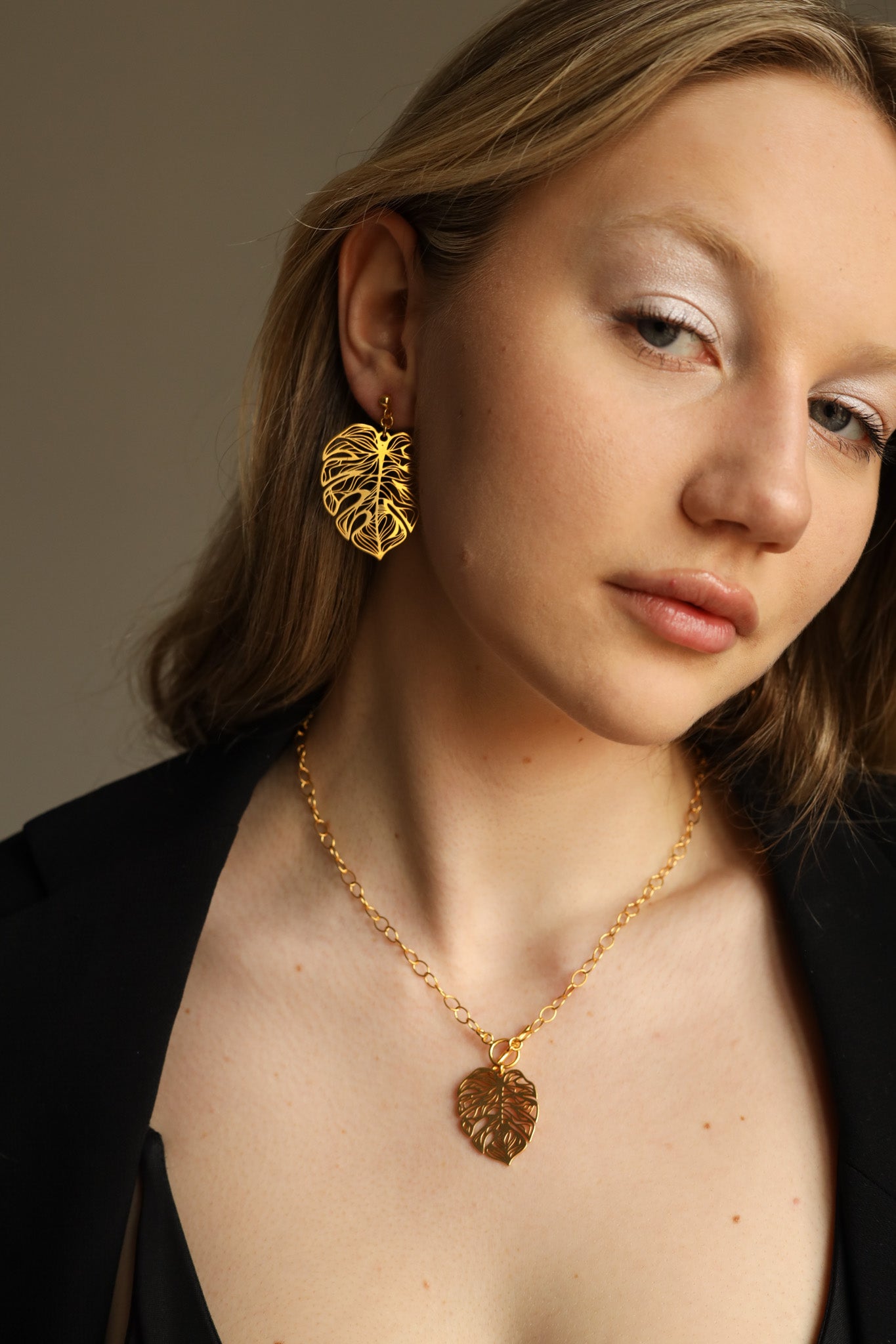 Cosmi Monstera Necklace